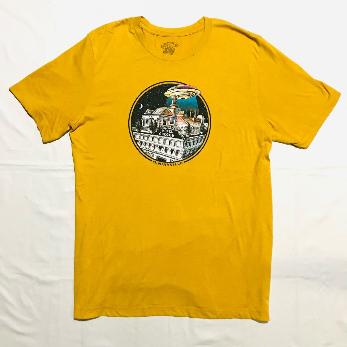 Tシャツ【UFO/McMenamins/McMINNVILLE】サイズXL/マクメナミンズ/マックミンヴィル/企業Tee拍卖