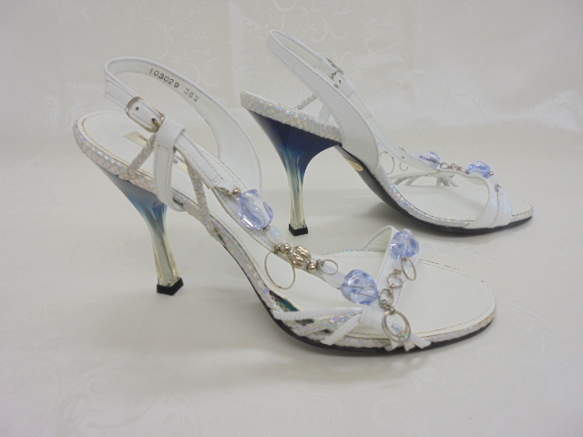 【KCM】JHKS-42-36 1/2★長期展示品★【VII XII XXX セブントゥエルブサーティー】レディース サンダル ホワイト系 36 1/2(約23.5cm)拍卖