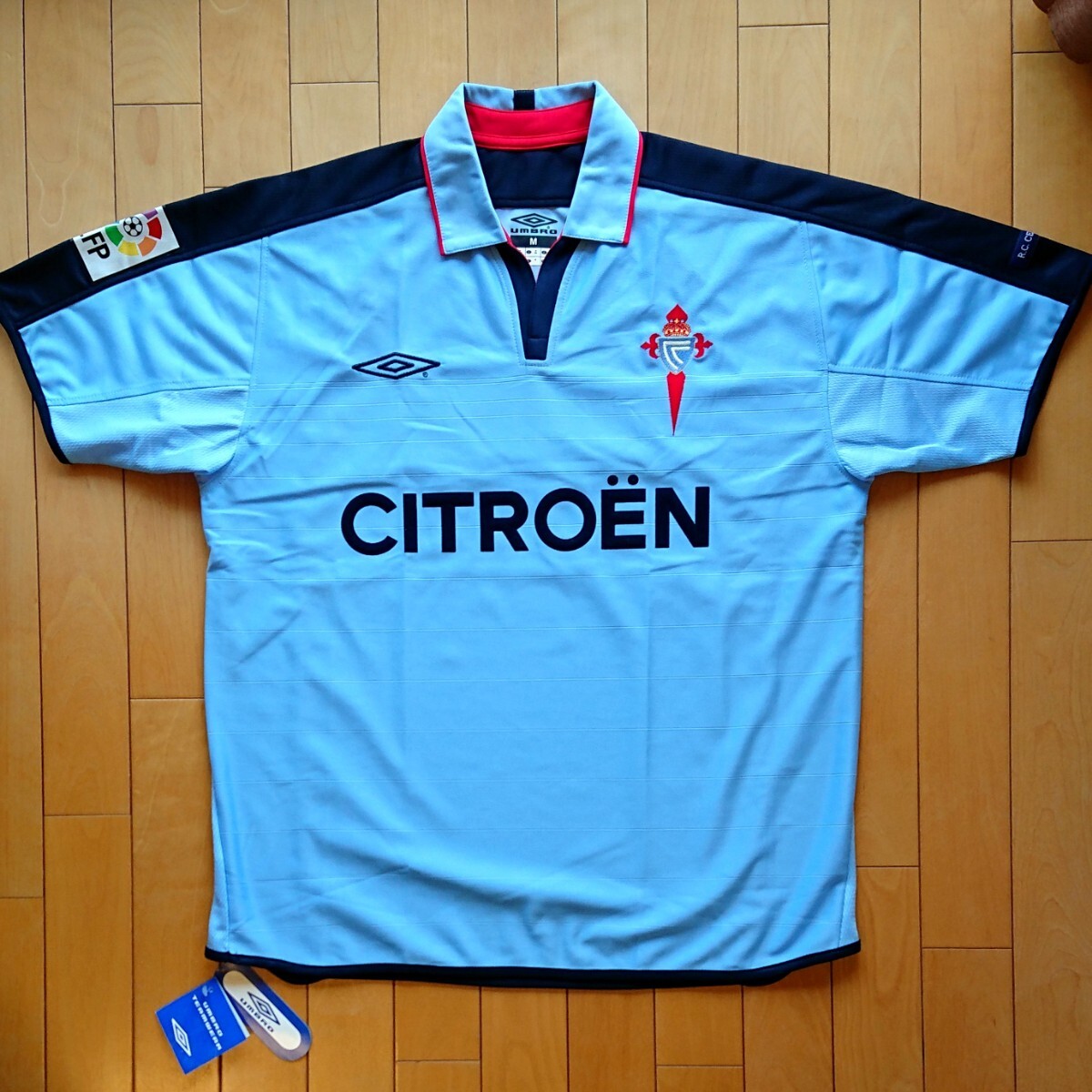 【新品、タグ付き】UMBRO アンブロ リーガエスパニョーラ セルタ・デ・ヴィーゴ 03-05 ホーム 半袖ユニフォーム Mサイズ拍卖