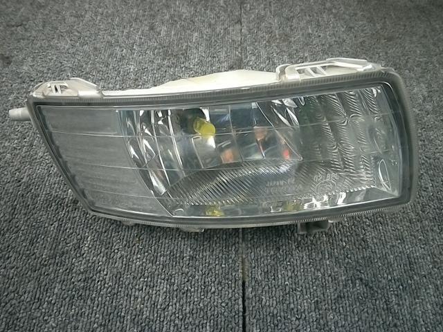 エスティマ DBA-GSR50W 右フォグランプ バンパー用、純正、ハロゲン(点灯確認済)、81210-44100 40116拍卖
