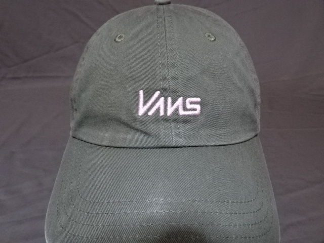 ◆ 激レア USA購入 人気アメカジブランド バンズ【VANS】 【OFF THE WALL】ロゴ刺繍入り キャップ 中古品 ◆拍卖