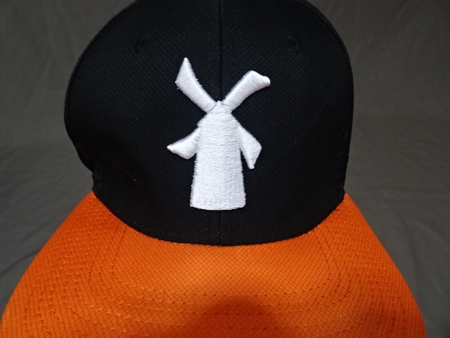 激レア USA購入 アメリカ企業モノ オレゴン州 コーヒーショップ会社 【Dutch Bros. Coffee】 ロゴ刺繍入り メッシュキャップ 中古良品拍卖