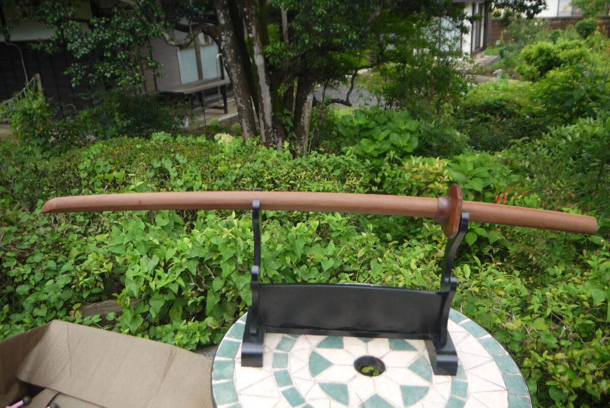 ★【美50715】銘木 スヌケ 木刀 100.5㎝ 700g 都城住人和弘作 荒牧木刀 木剣 木太刀 古武道 剣術 抜刀術 居合道 稽古用 天然木 高級素材拍卖