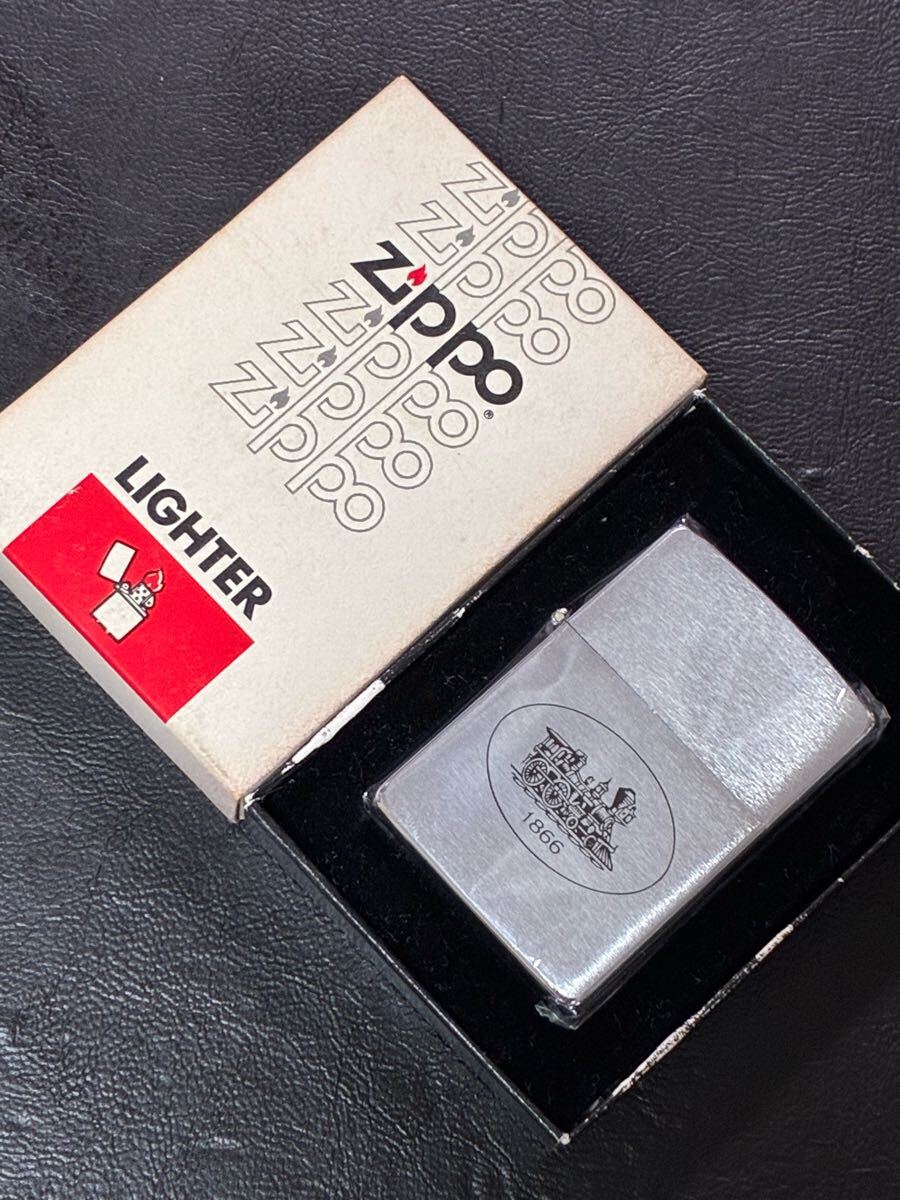 zippo 機関車 1982年製希少モデル ヴィンテージ シルバーインナー 年代物 ケース ヴィンテージ取扱説明書付き拍卖