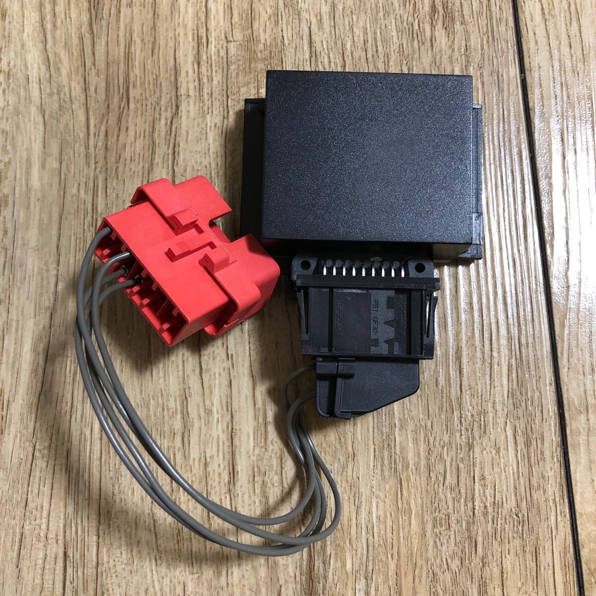 50711UPG330 送料450円 KUFATEC TVキャンセラー Audi A7で使用 36942 中古拍卖