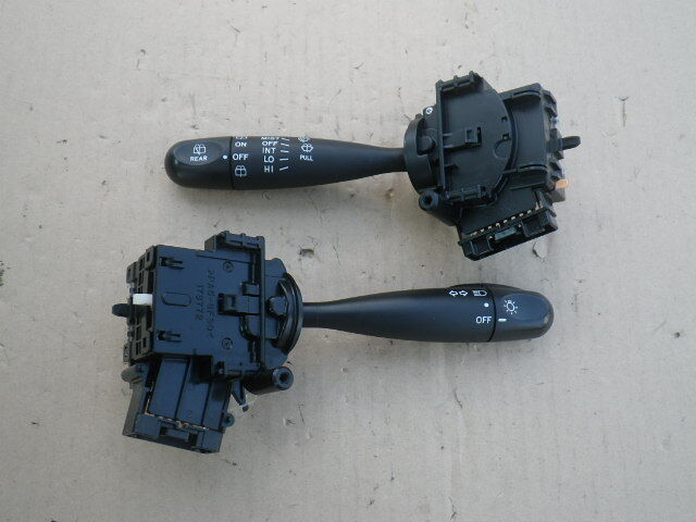 ミラ ココア☆L675S◆コンビネーションスイッチ 中古品 5875拍卖