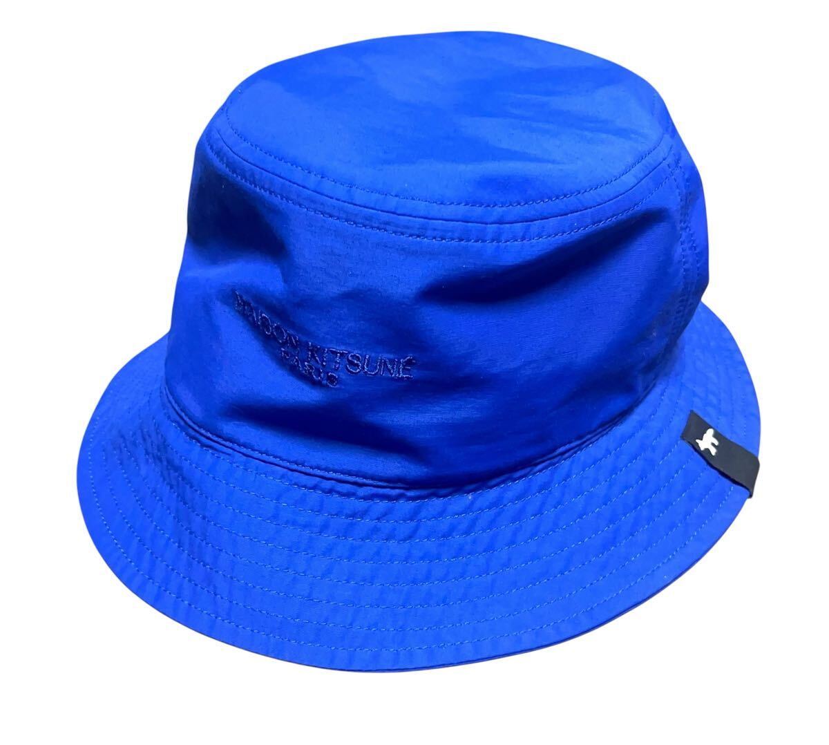 国内正規品★ MAISON KITSUNEBucket hatメゾンキツネ テクニカル バケット ハット Deep Blue(ディープ ブルー) ブルガリア製 拍卖