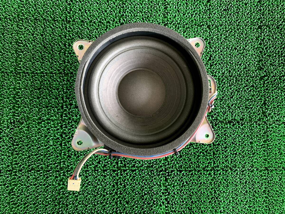 ●即決値段●動作OK●Z3-1 トヨタ クラウン GRS180 純正 サブウーファー ウーハー オーディオ 86160-30A30 GRS182 GRS183 GRS184拍卖