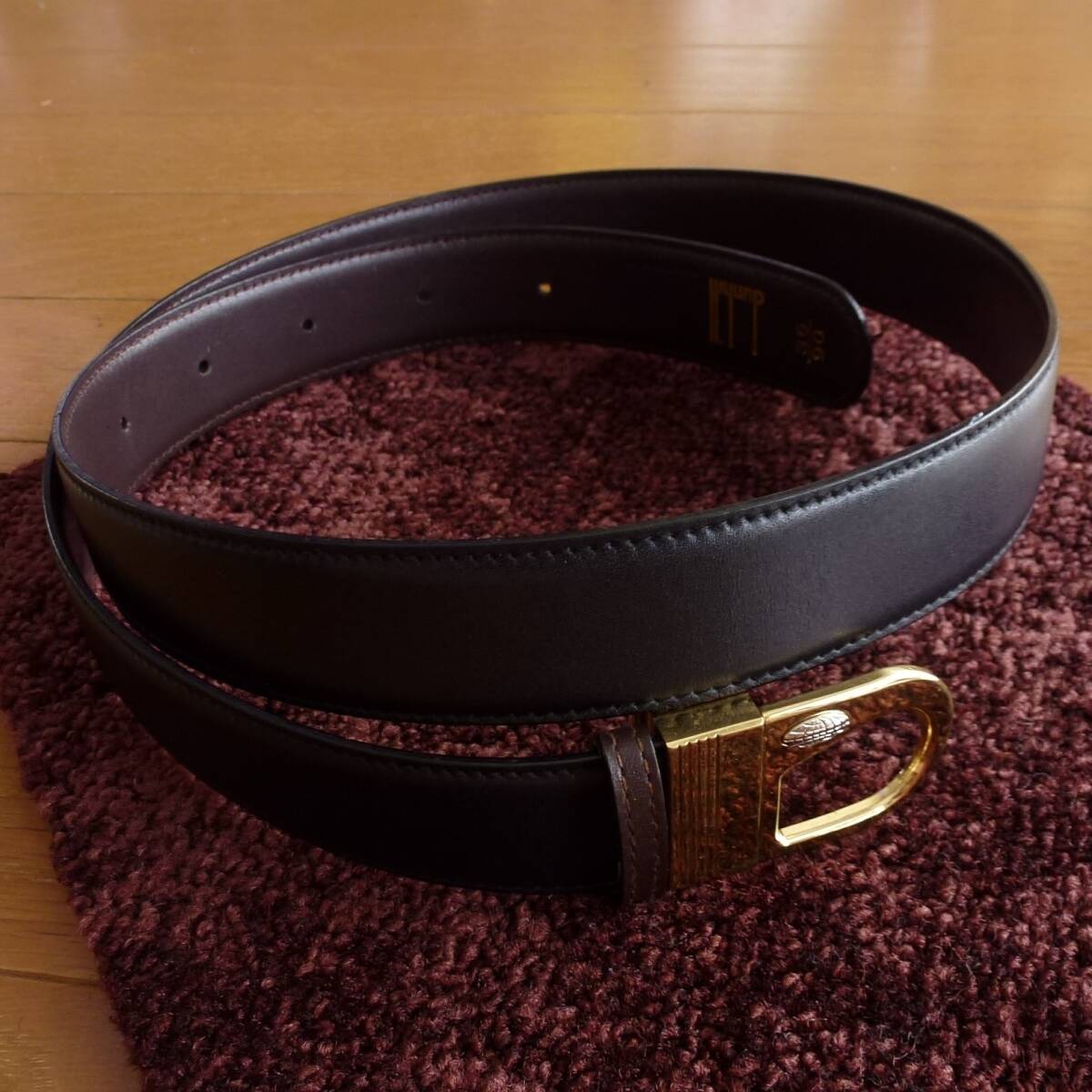 良品 イタリア製 Dunhill ダンヒル レザー ベルト バックル/ゴールド 即決あり!拍卖