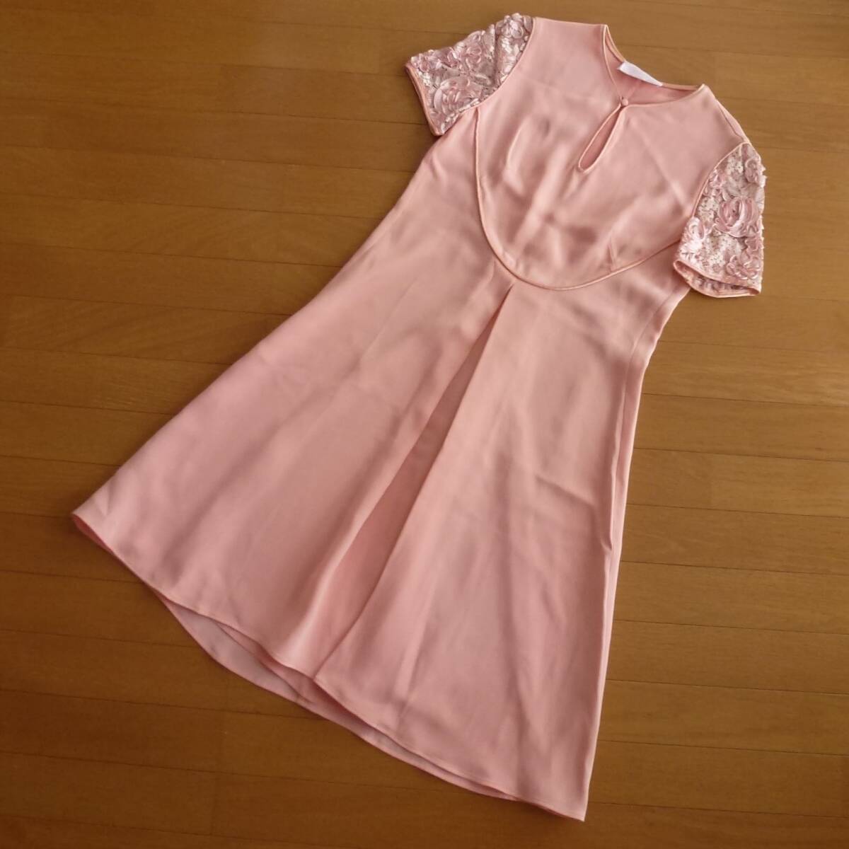 新品 イタリア製 GENNY ジェニー ワンピース ドレス 定価16万円 即決あり!拍卖