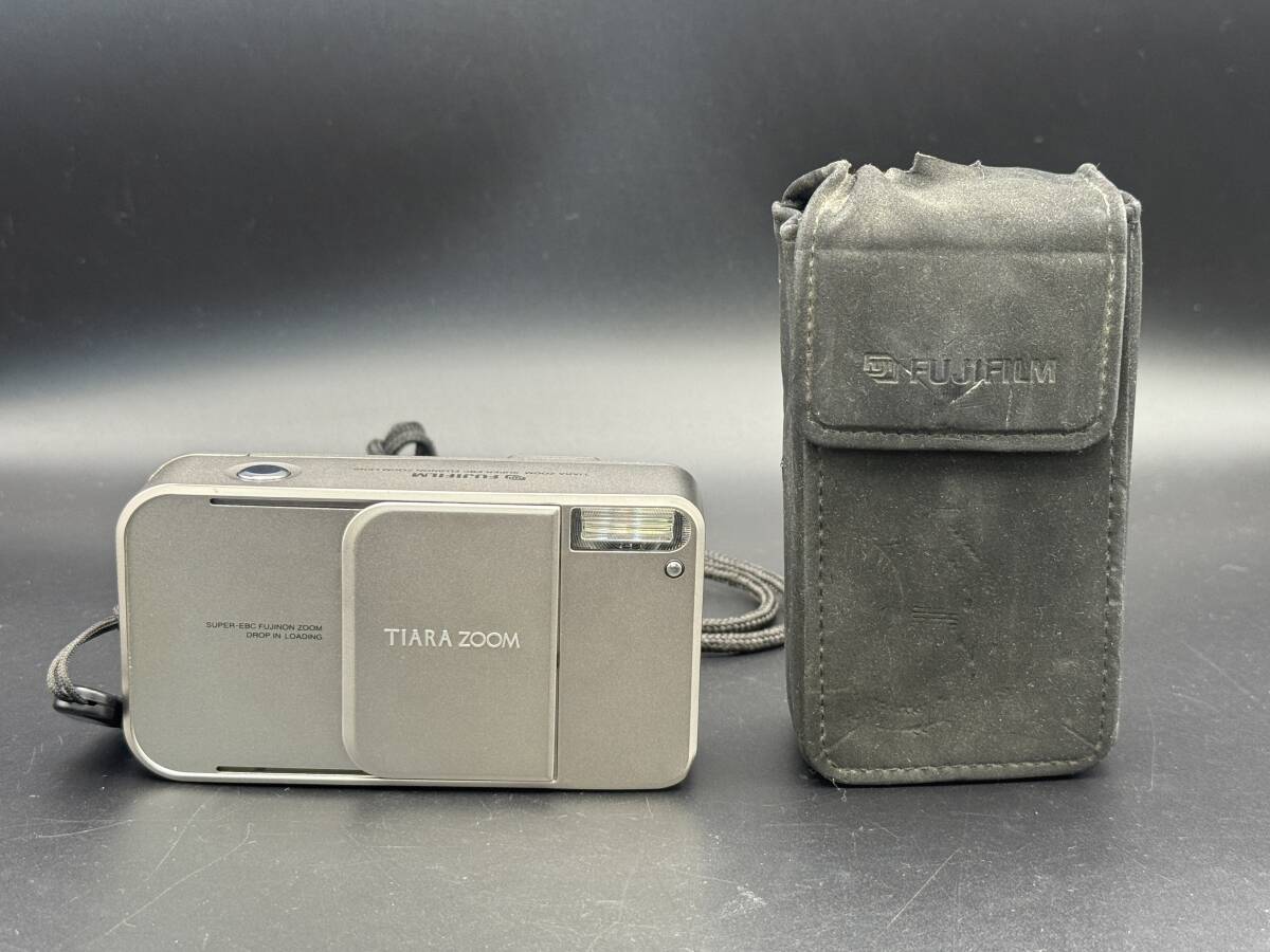 (23534)FUJIFILM フジフィルム TIARA ZOOM SUPER-EBC FUJINON ZOOM LENS コンパクトフィルムカメラ ケース付き ※動作未確認 中古/現状品拍卖