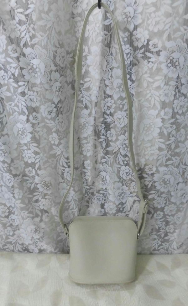 36 ユニクロ ミニショルダーバック拍卖