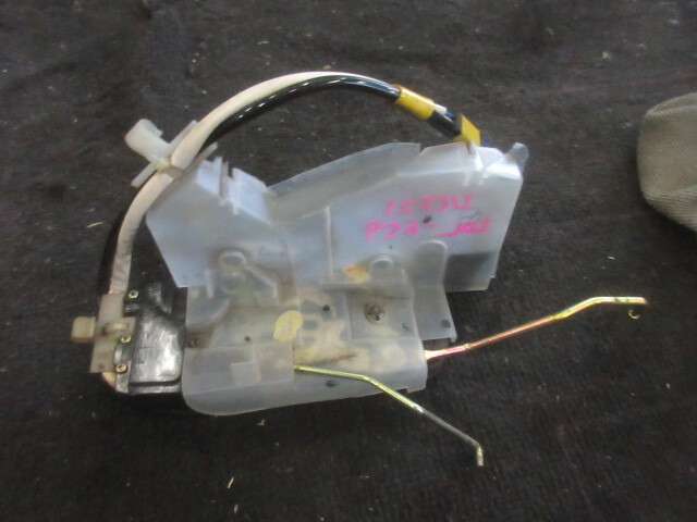 ★R7G9760 UCF21 セルシオ 純正左フロントドアロック 20セルシオ 修理やストック等に拍卖