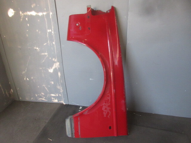 ★R7A8944 ボルボ230 純正左フェンダー E-AB230W 601カラー 修理やストック等に拍卖