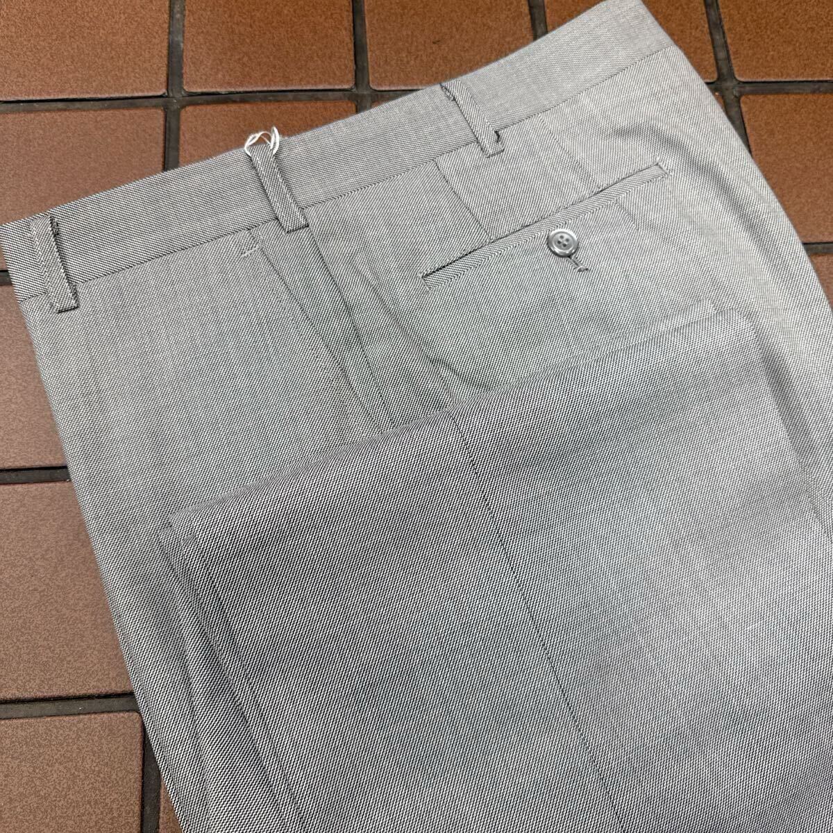 新品☆訳アリ 艶感 W85cm グレー系 ゆったり スラックス ゴルフウェア GOLFパンツ ノータック ウォッシャブル さらさら生地 ヴィンテージ拍卖