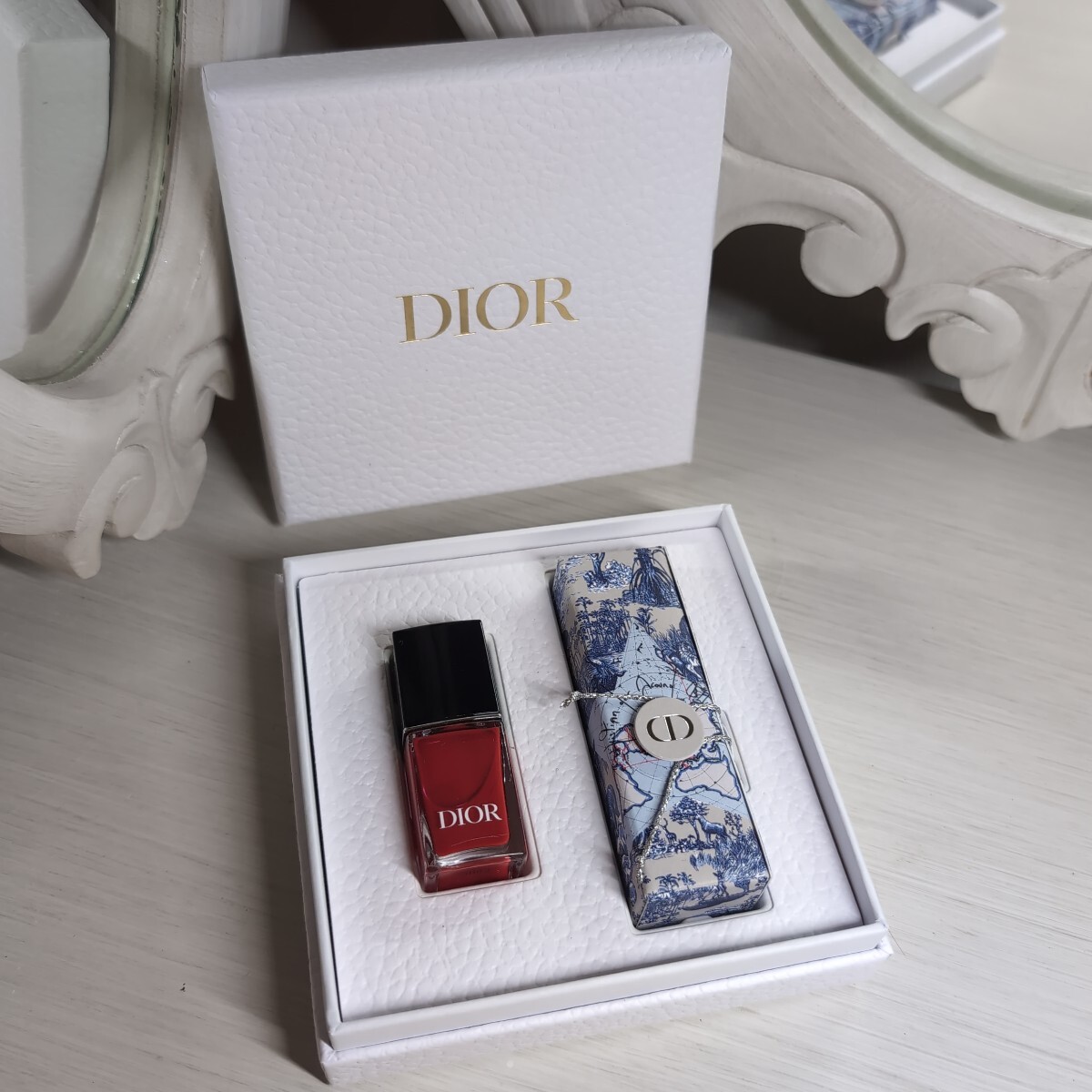 ルージュディオール&ネイルセット 新品未使用非売品 クリスタル会員限定 【送料無料・匿名発送】拍卖