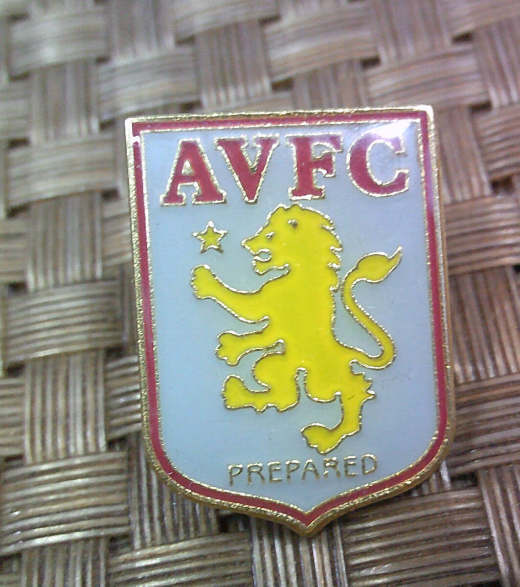 《暗空AVFC黄獅子》■新品アストン・ヴィラ Aston Villa  FC イングランド サッカー プレミアリーグ フットボール ピンバッジ■応援拍卖
