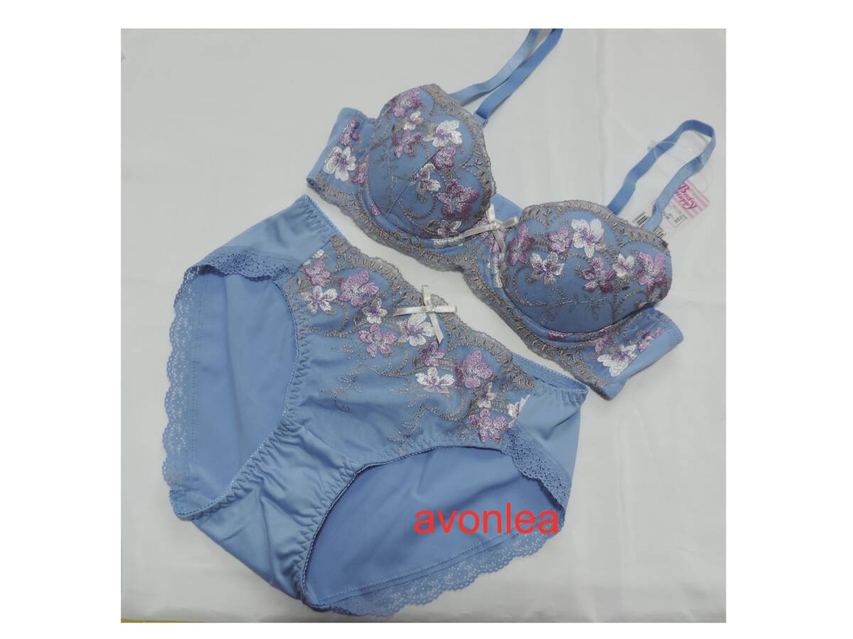 ニッセン トリンプ ブラ&ショーツセット A70 ワイヤー&パッド入り 花柄 ブルー ショーツM bodyhappy(nissen/Triumph/ブラセット/ブラジャー拍卖