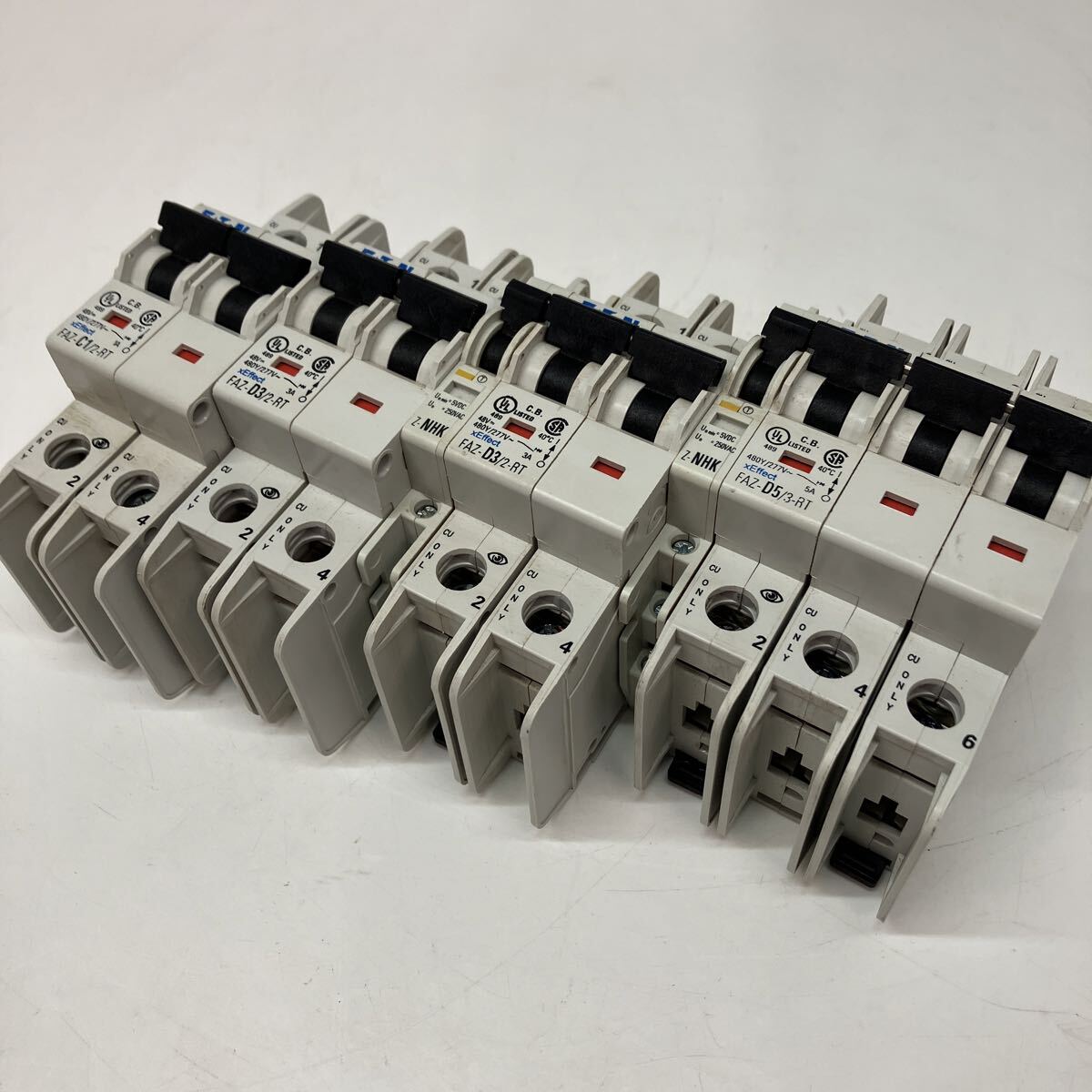 EATON イートン FAZ-C1/2-RT FAZ-D3/2-RT 2個 FAZ-D5/3-RT ミニチュアサーキットブレーカ まとめ売り H-538拍卖