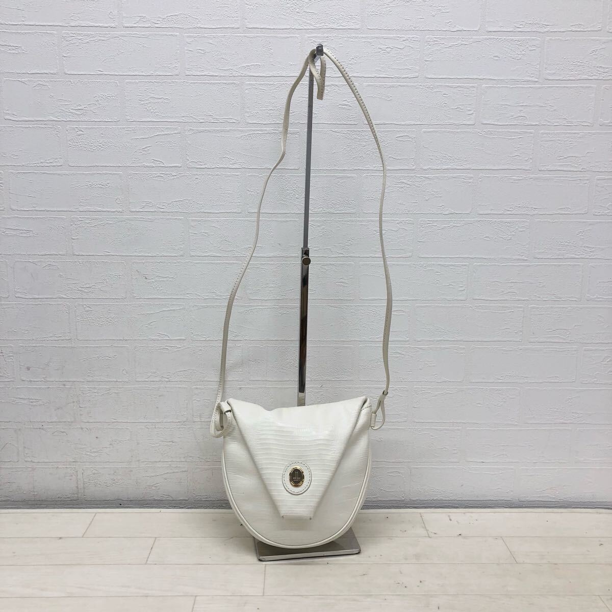 1784〓 LANCETTI ランチェッティ ショルダーバッグ レディース ホワイト 鞄 肩掛け鞄 斜め掛け ミニショルダー ポシェット拍卖