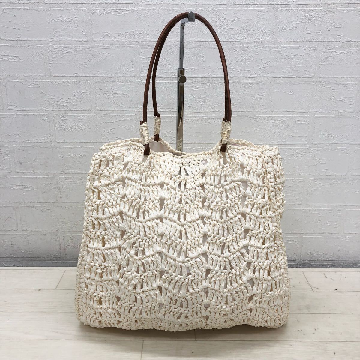 1787〓 KUMIKYOKU 組曲 ハンドバッグ レディース オフホワイト 鞄 手提げ鞄 編みバッグ カジュアル拍卖