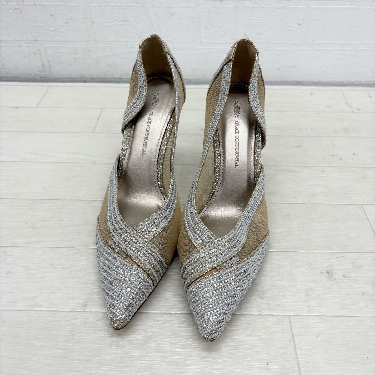 1790〓 GRACE CONTINENTAL グレースコンチネンタル パンプス レディース サイズ37 ビジュー ベージュ パールホワイト キラキラ メッシュ 靴拍卖