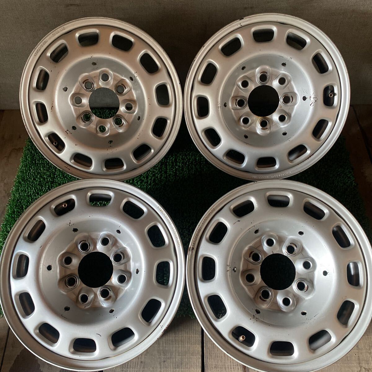 マルチホイール アクティ サンバー ハイゼット 13インチ 13×5J OFF;+40 PCD;100/114.3-8H ハブ:約68mm 沖縄離島発送不可拍卖