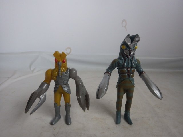 BANDAI バルタン星人 ソフビ 2体セット 1992~1994拍卖