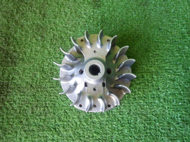 カワサキ エンジンブロワ BA270K【フライホイール】TJ27 エンジン拍卖