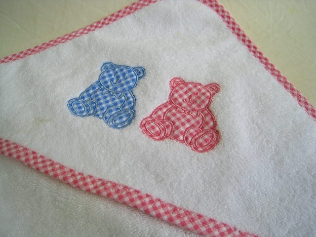 ドイツ製 フード付タオル おくるみタオル ベビータオル バスタオル 縁ピンク 拍卖