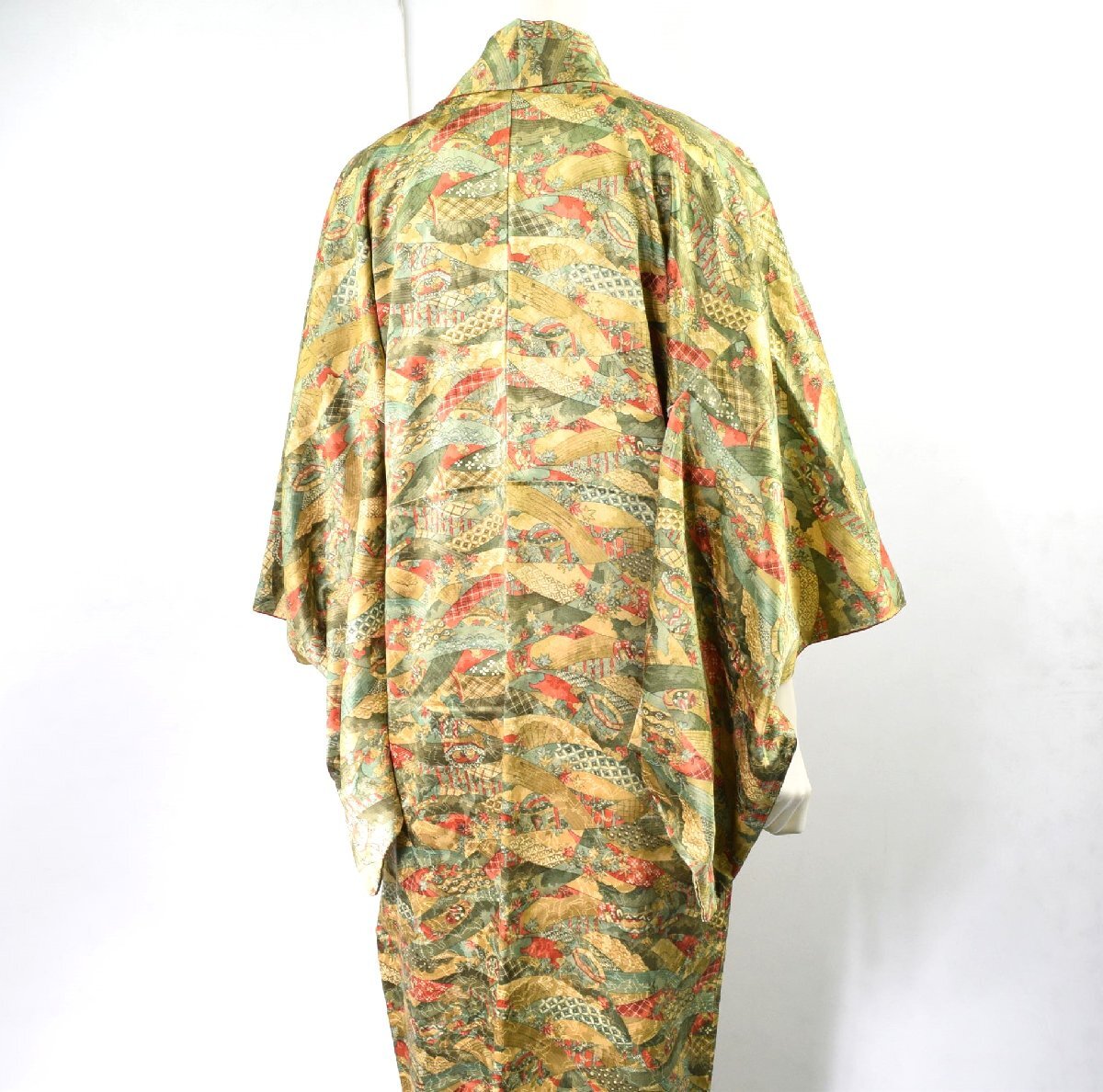 5000-XX00494★和装着物★小紋 仕立て上がり 大正ロマン風柄 松竹梅 紅葉 亀 小槌 イエロー系拍卖