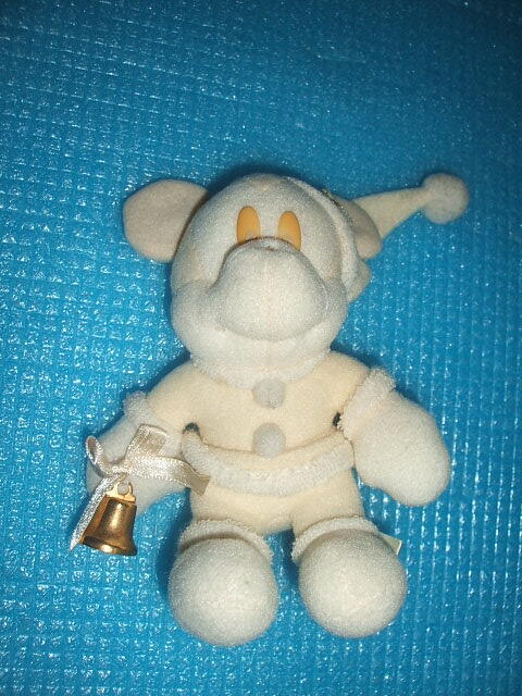 レア!東京ディズニーランド ホワイトミッキーマウスぬいぐるみ(クリスマス)拍卖