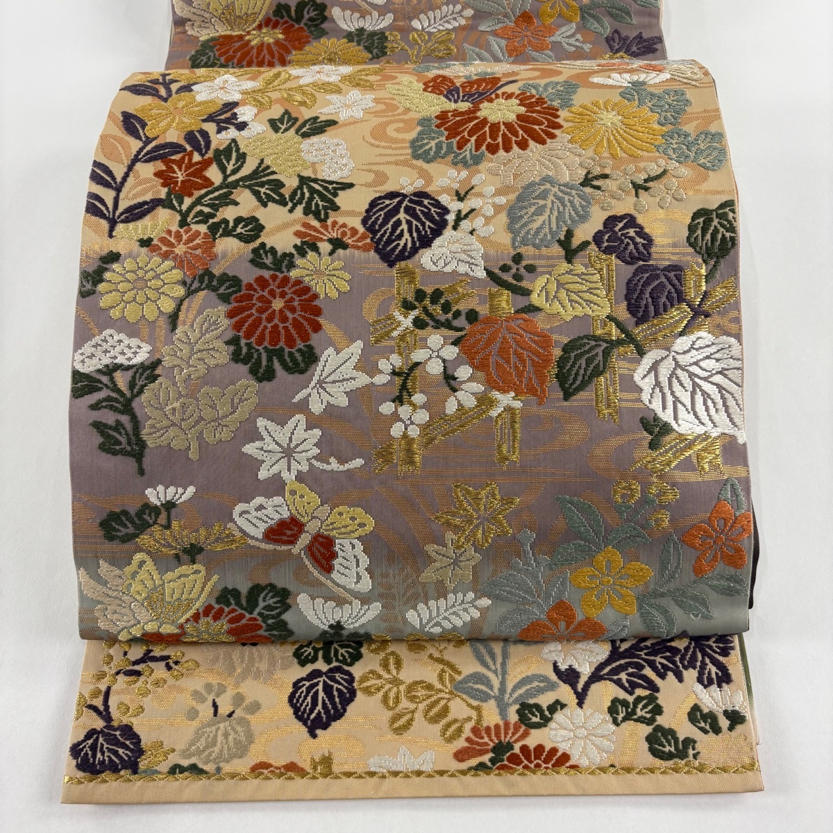 袋帯 秀品 関西仕立て 草花 蝶 刺繍 箔 ベージュ 六通 正絹 【中古】拍卖
