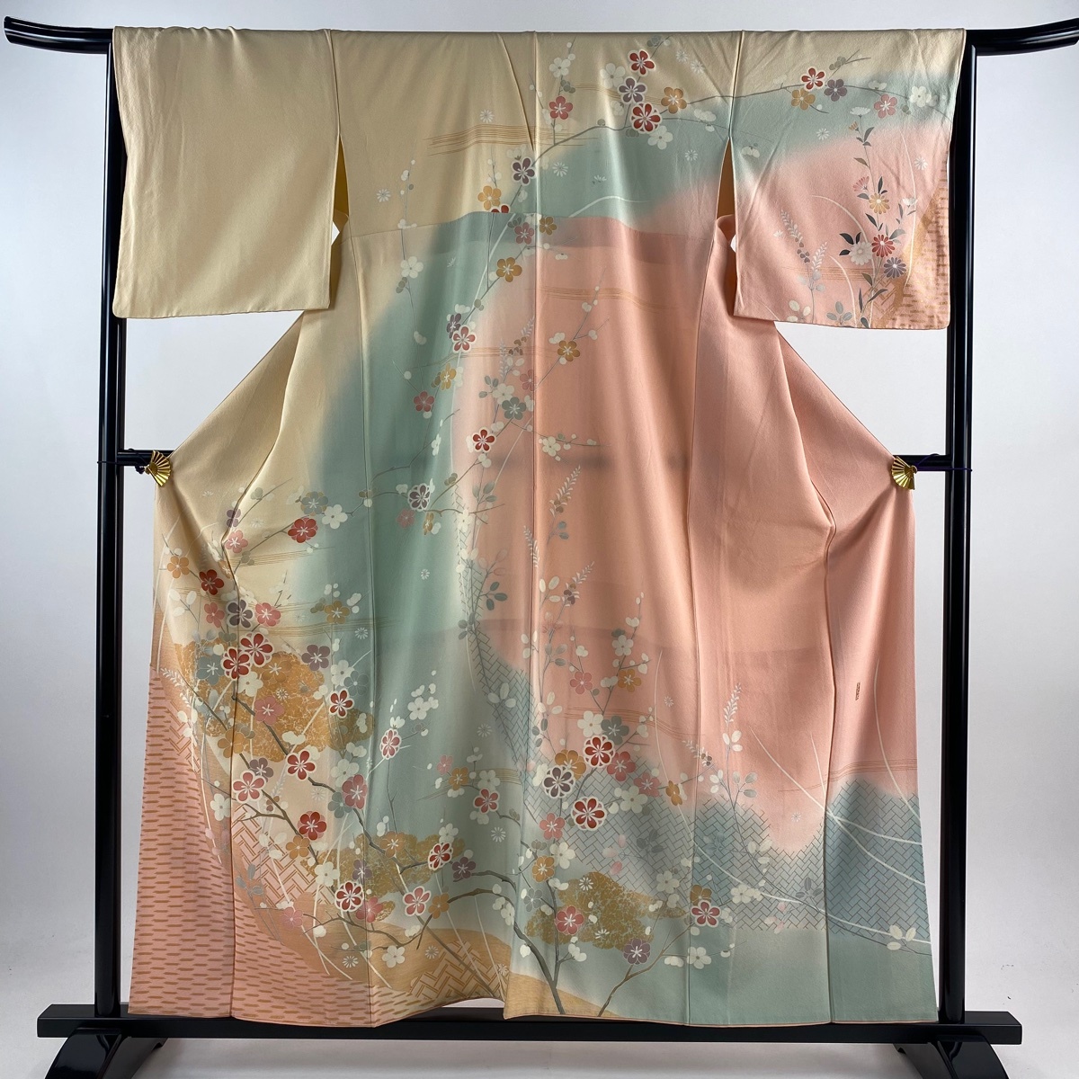 訪問着 身丈158cm 裄丈66cm M 袷 落款 枝梅 雲文 金彩 ぼかし 薄オレンジ 正絹 秀品 【中古】拍卖