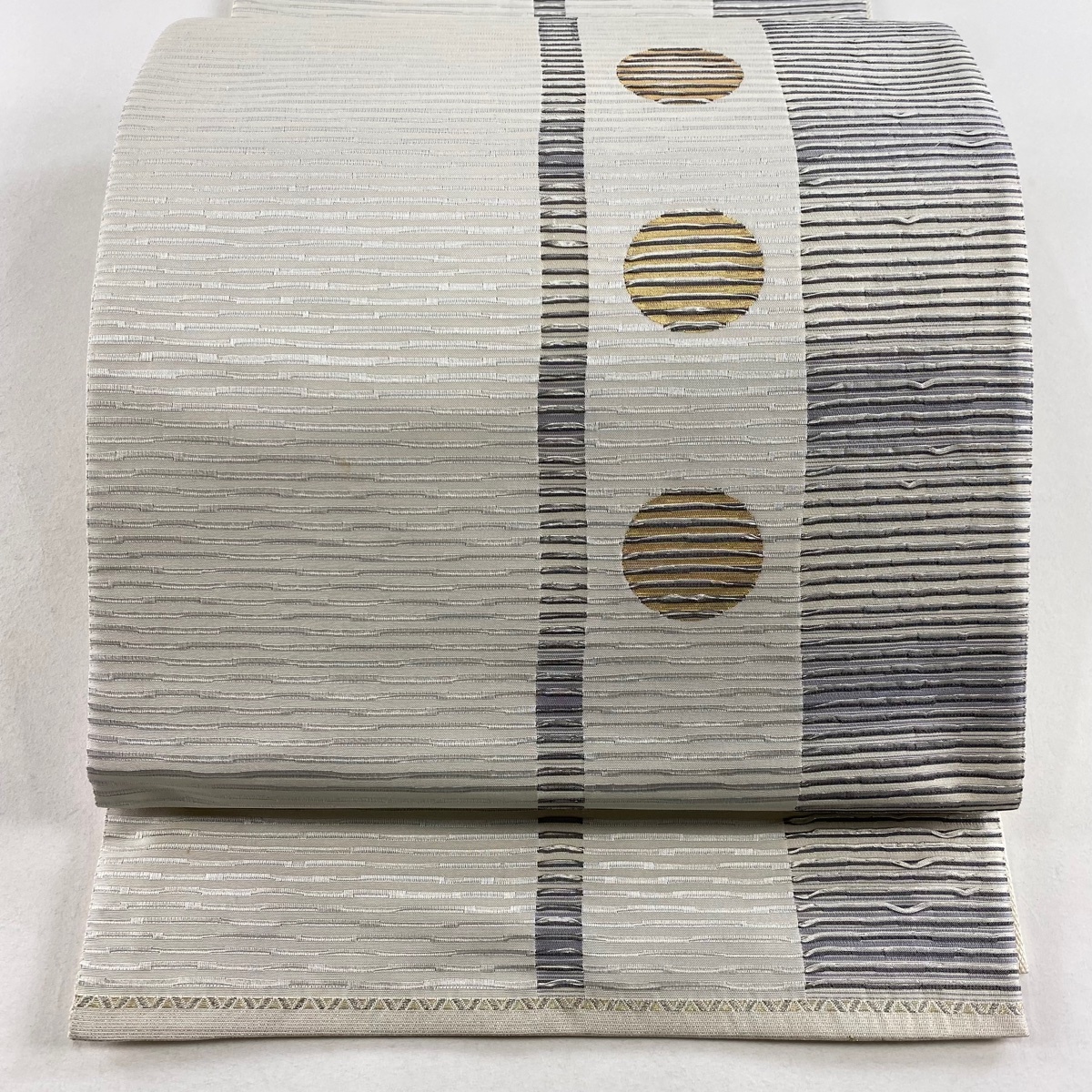 袋帯 秀品 落款 関西仕立て 縞 丸文 箔 クリーム 六通 正絹 【中古】拍卖