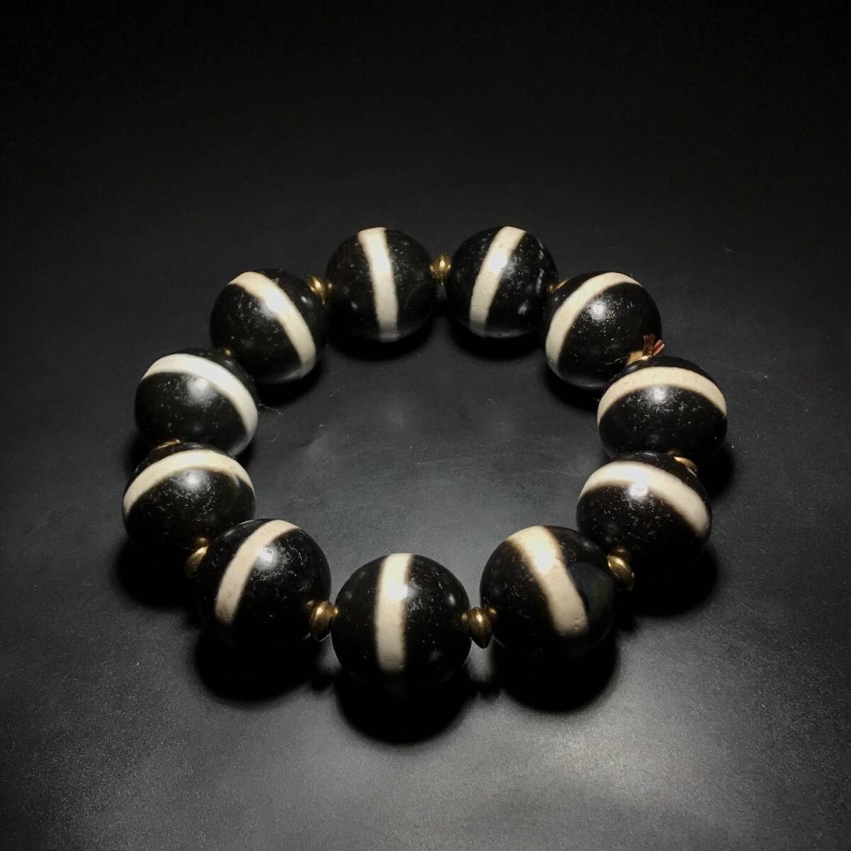 『清・古瑪瑙彫・一線藥師珠手串・自然風化・根付・風水開運』極細工 置物古賞物 中国古玩 中国古美術拍卖