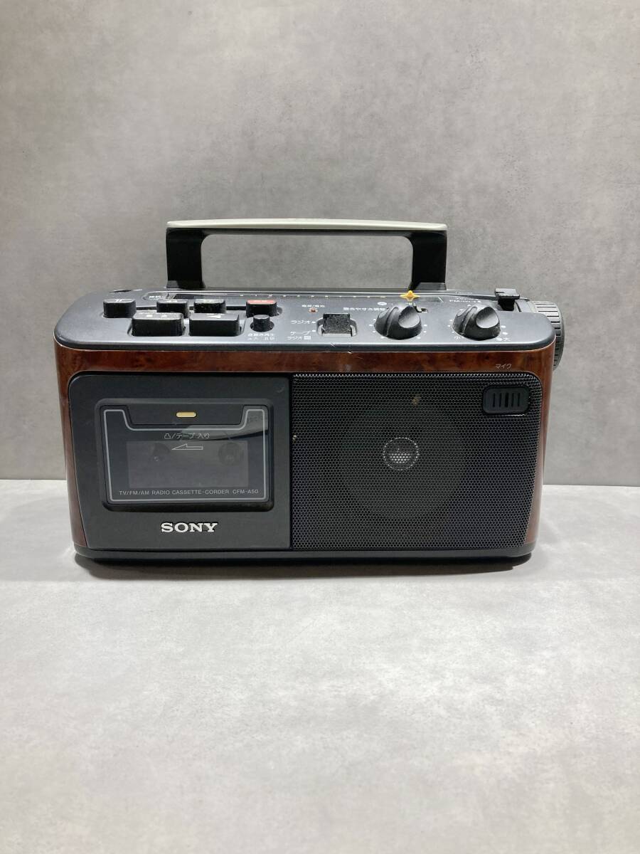 M70 SONY ソニー CFM-A50 ポータブルラジオ 02年製 FM/AM オーディオ機器 防災グッズ 災害 乾電池式 241223拍卖