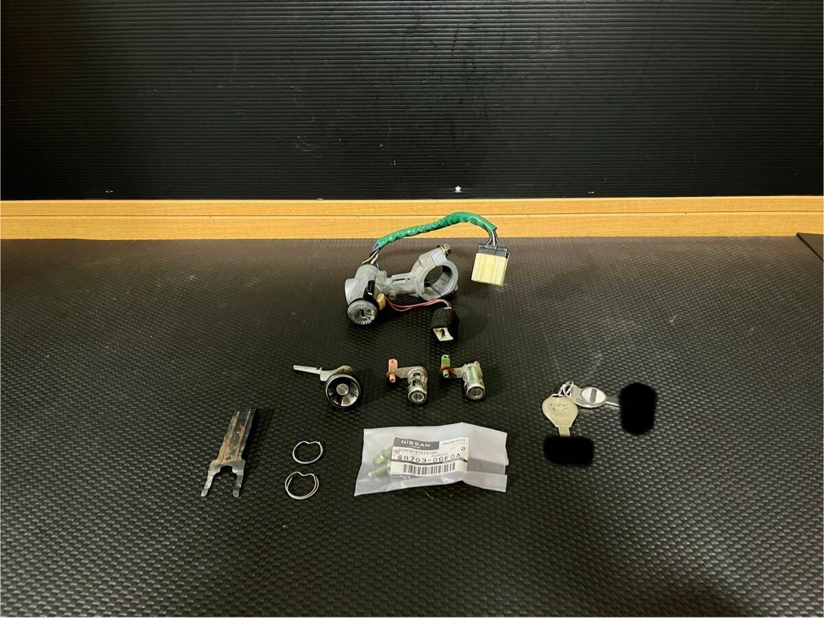 スカイライン GT-R BNR32 後期 超希少!! 本物 当時物 純正 オリジナル キーシリンダー メインキー ドア フルセット! マニア コレクター拍卖