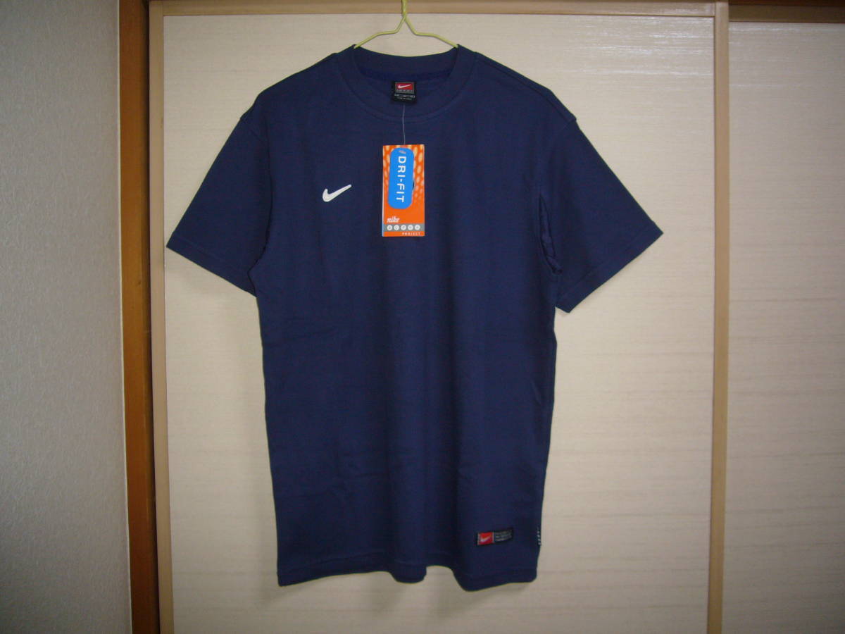 ナイキ 半袖シャツ紺 Mサイズ拍卖