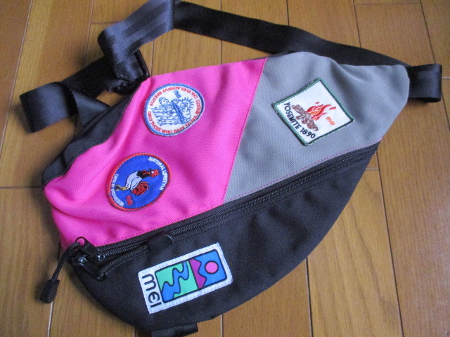 MEI ボディバッグ ワッペン 刺繍 クレイジーカラー バッグ メイ拍卖