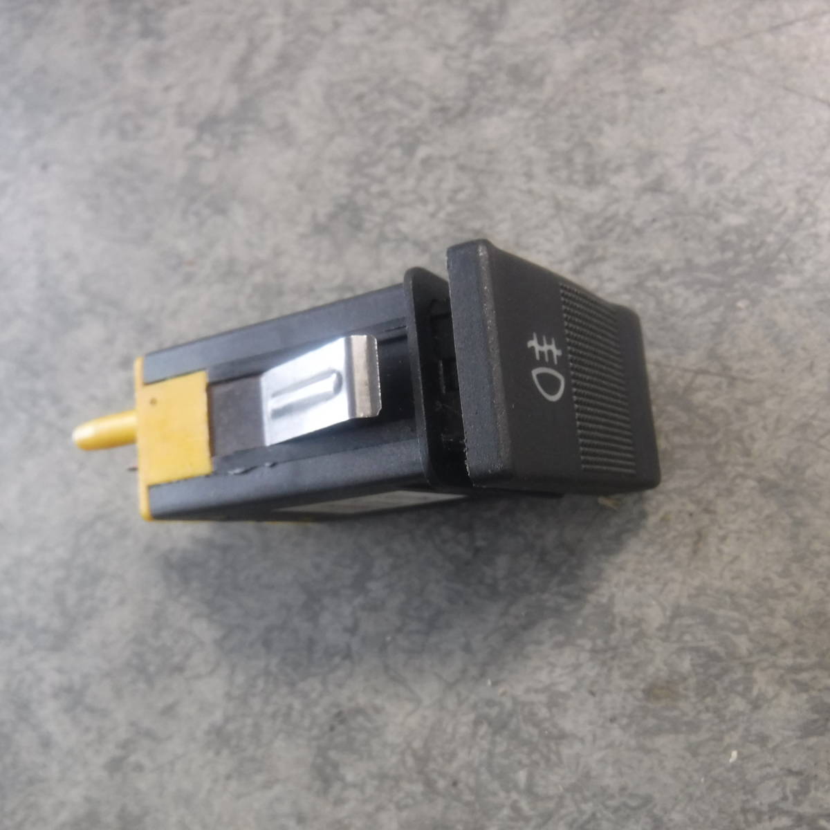 AUDIアウディ90アウディー2.3 NGリア フォグランプ スイッチ リヤ純正フォグ893941563バックフォグランプ80バックフォグ部品取り車あります拍卖