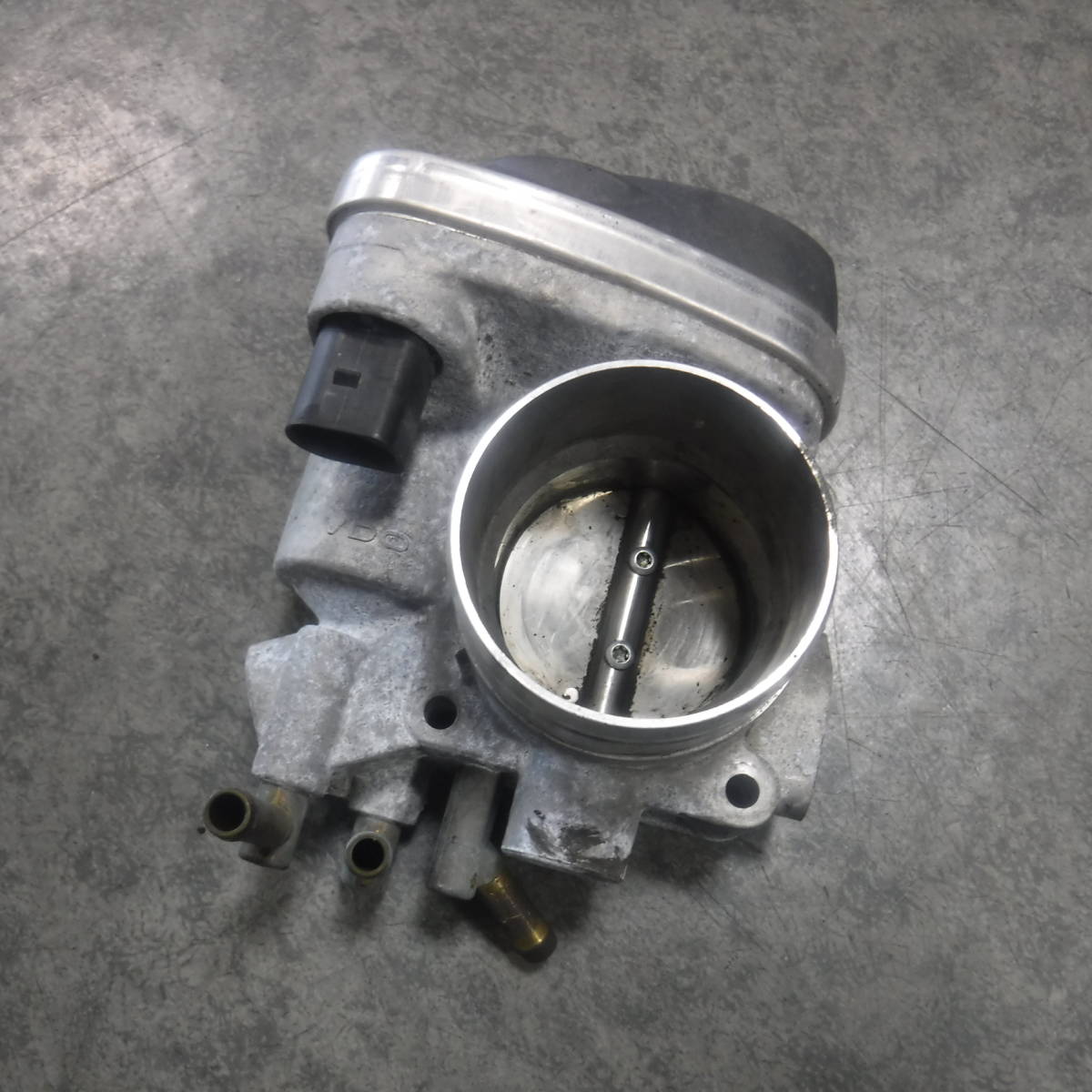 ゴルフワゴン4ゴルフⅣスロットルボディ1J電子制御スロットルボディー部品取り車あります1JBFQゴルフⅣワーゲン純正スロットルBFQボデー拍卖