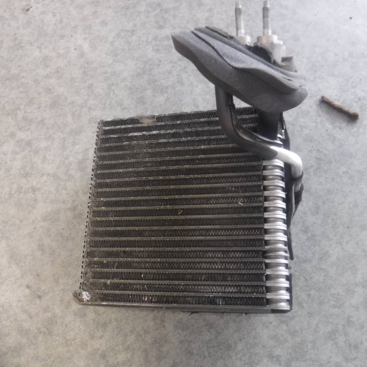 クライスラーJEEPグランドチェロキーWJ47エアコン室内エバポレーター冷媒器エバポ純正クーラー冷媒R134部品取り車ありますジープ 冷房拍卖