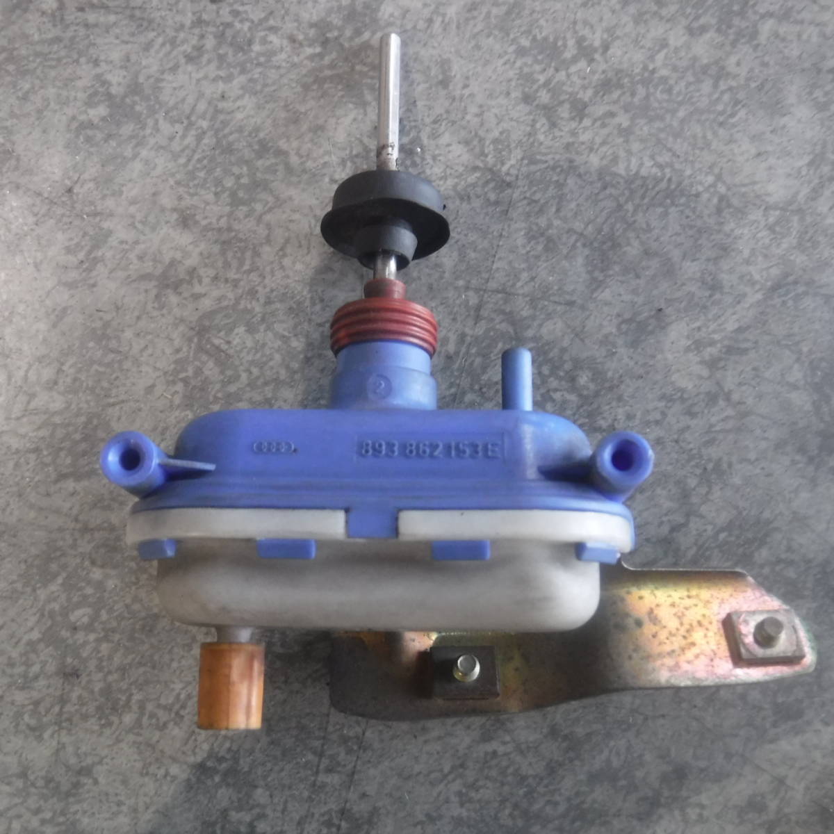 アウディ90アウディーAUDI給油口フラップ燃料タンク カバー施錠ロック アクチュエーター ポンプ80部品取り車あります893862153E拍卖