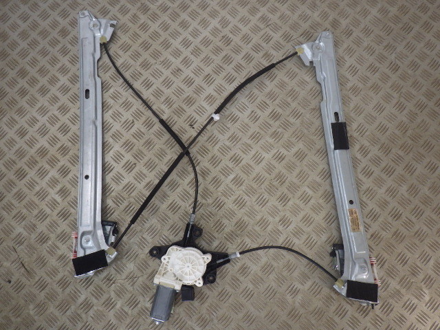 【Y0215】 ベンツ V350 トレンド W639 639811C 2007年7月 左 フロント PW パワーウインドウモーター レギュレーター A6397200446 中古 即決拍卖