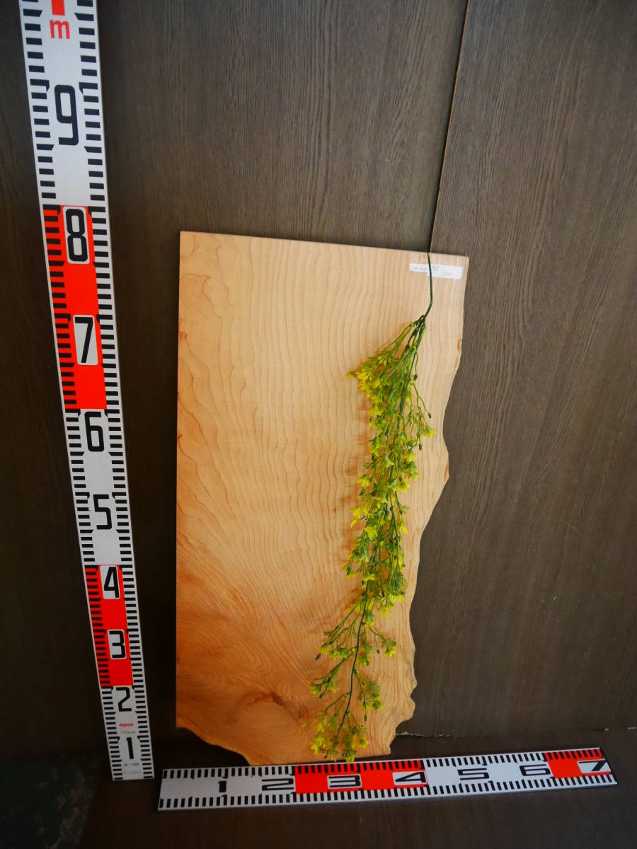 b0070224 杉●約厚1.5cm☆無垢板1枚板 木材 板 DIY 板材 天板 棚板 テーブル 看板 花台など種類豊富!拍卖