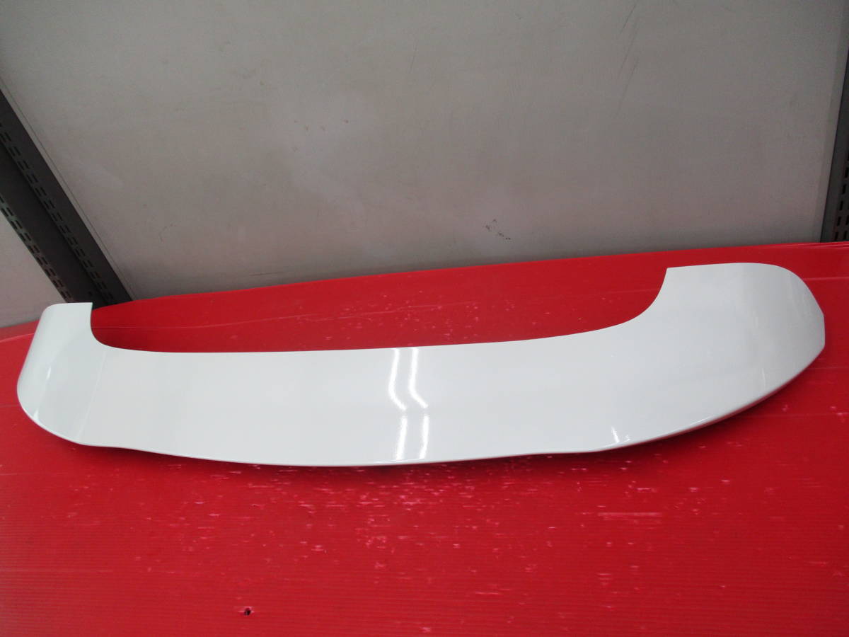 ●●1909-142L ホンダ RW1 CR-V 純正 リアウイング ルーフスポイラー パール ハイマウント付き 美品! 74901-TLA-A0拍卖