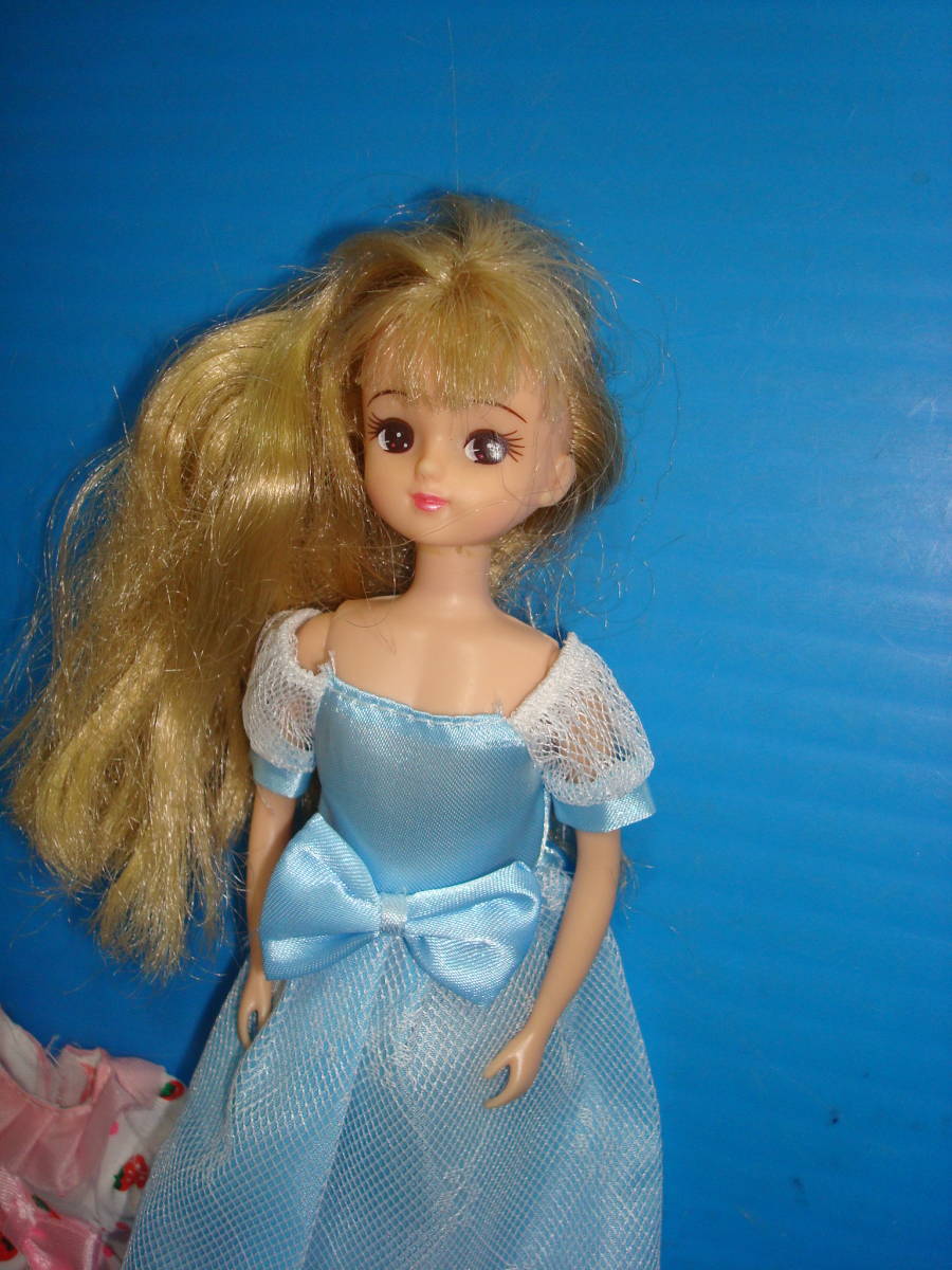 青いドレスのリカちゃん 20C拍卖