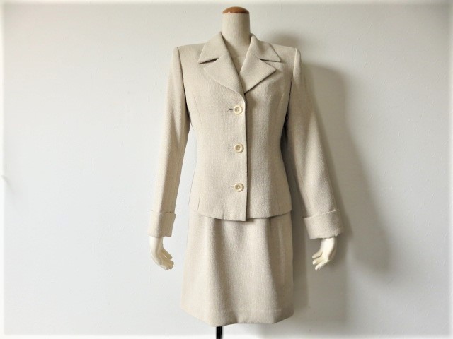 ■上質美品【Bellmea'd】日本製 ワンピーススーツ 9号 M ベージュ スーツ セレモニースーツ ママスーツ s582拍卖