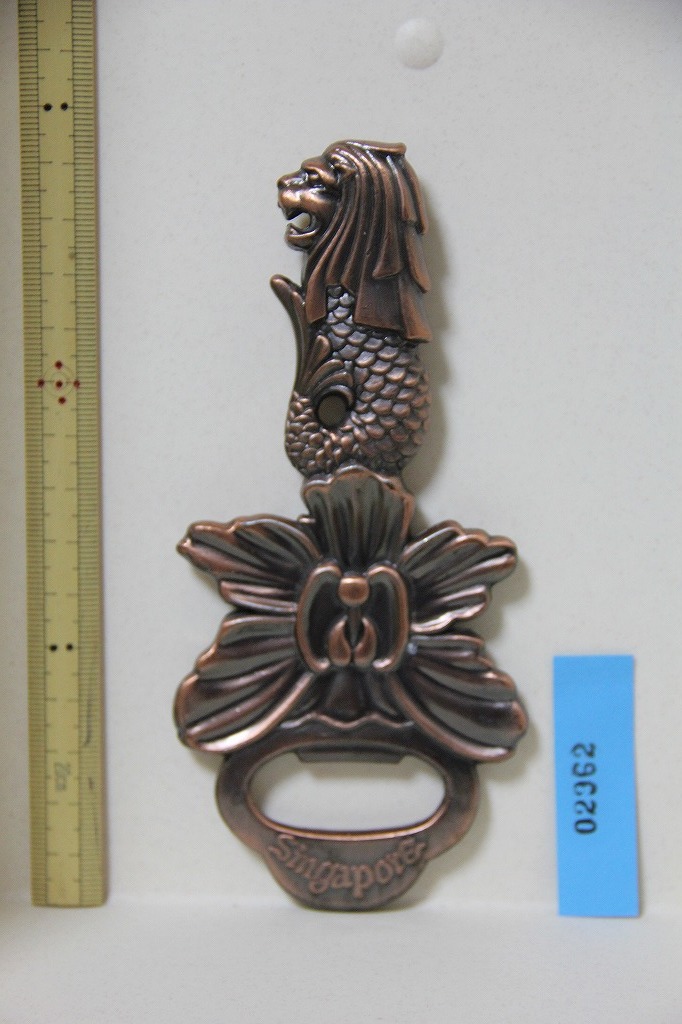 金属製 シンガポール マーライオン 栓抜き 検索 SINGAPORE 観光 お土産 グッズ拍卖
